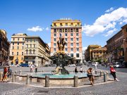 Barberini Meydanı: Piazza Barberini, Roma Barberini Meydanı