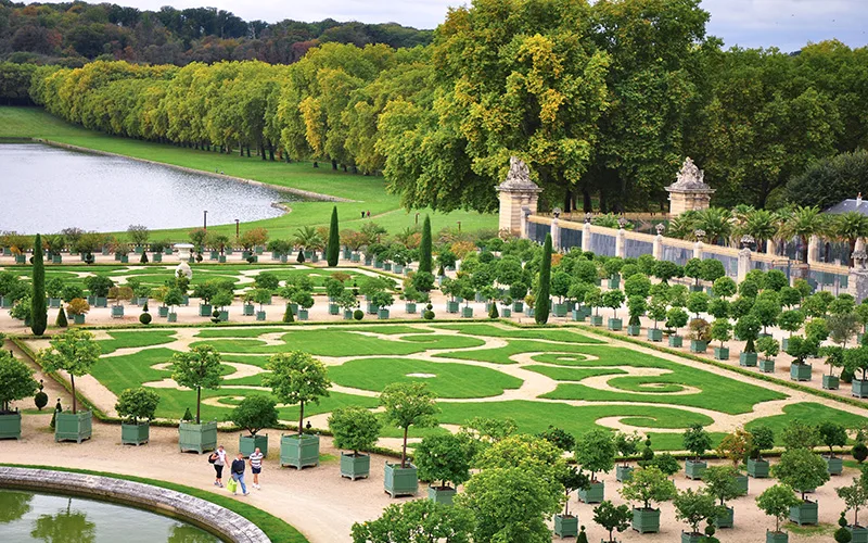 versay sarayı bahçesi