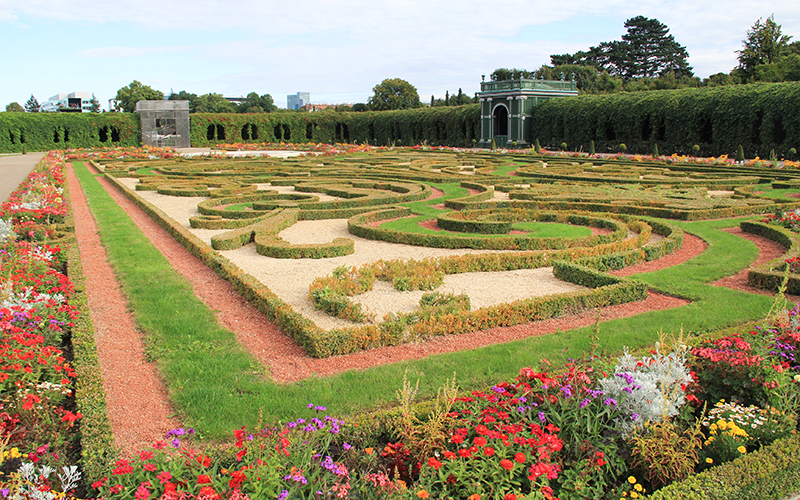 Schönbrunn Bahçesi