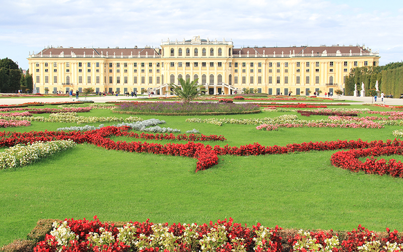 Schönbrunn sarayı nasıl gidilir