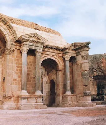 Anavarza Antik Kenti, Adana anavarza antik kenti