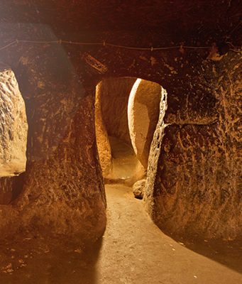 Özkonak Yeraltı Şehri, Avanos, Kapadokya Özkonak Yeraltı Şehri