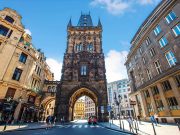 Barut Kulesi: Prašná Brána, Prag Barut Kulesi