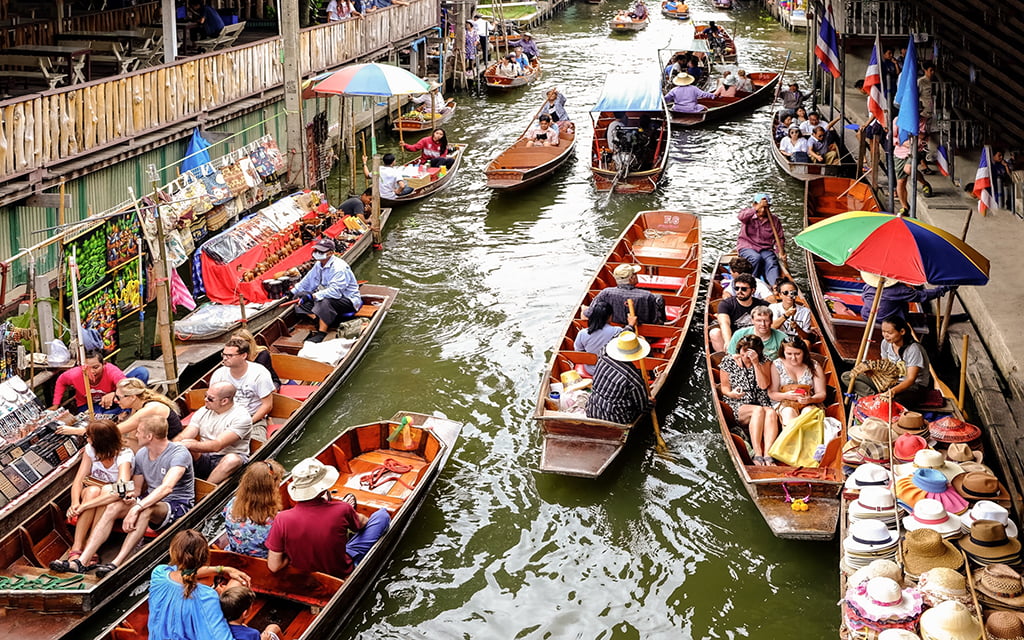 bangkok yüzen market