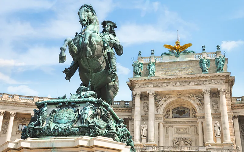 hofburg sarayı hakkında bilgi
