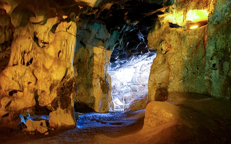 karain mağarası antalya