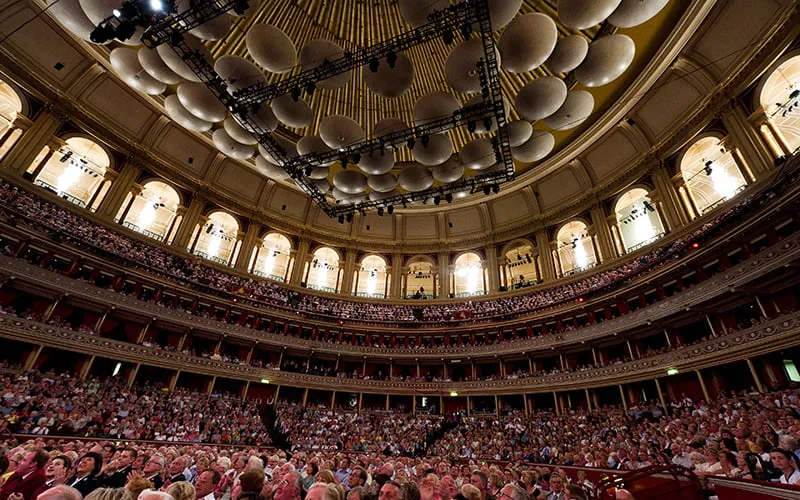 Royal Albert Salonu Londra