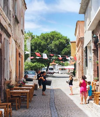 Bir Yeniçeri Köyü: Yeniçarohori, Ayvalık yeniçarohori gezilecek yerler