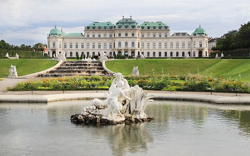 Yukarı Belvedere Sarayı