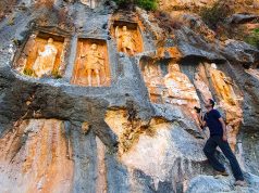 Dünyada Eşine Az Rastlanır Bir Miras: Adamkayalar   Adamkayalar