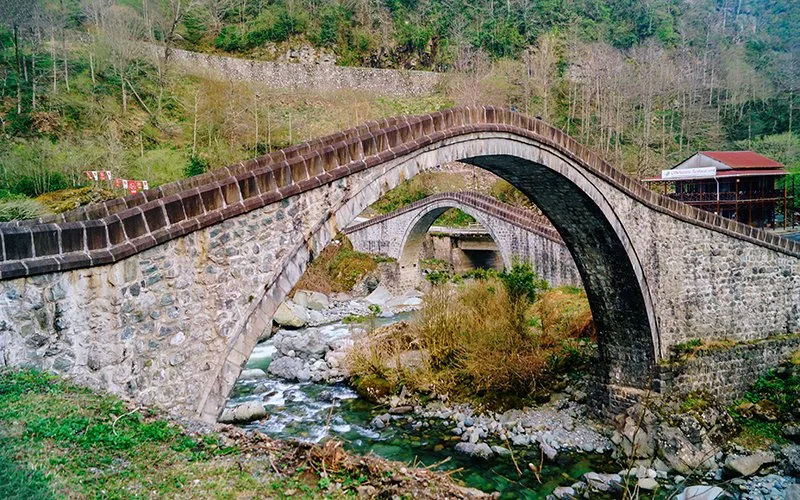 Çifteköprü, Arhavi