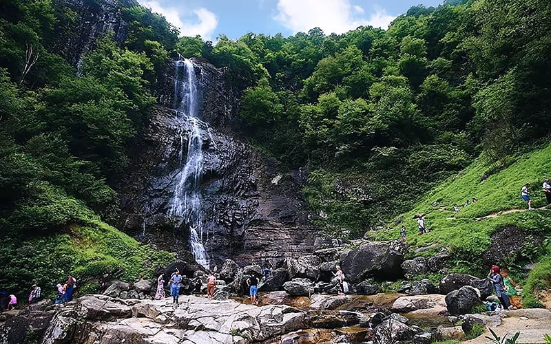 Artvin Mençuna Şelalesi