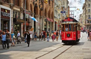 istiklal caddesi