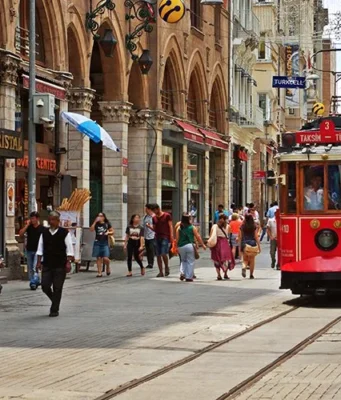 istiklal caddesi