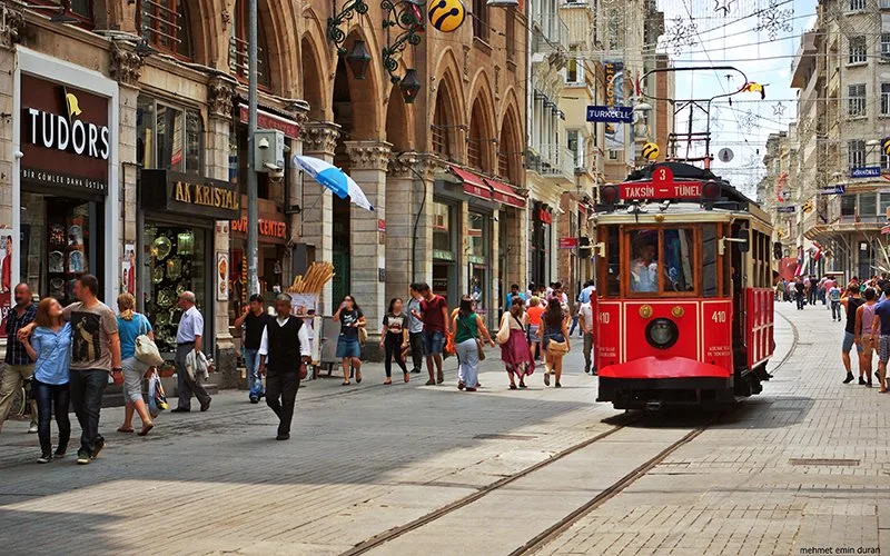 istiklal caddesi