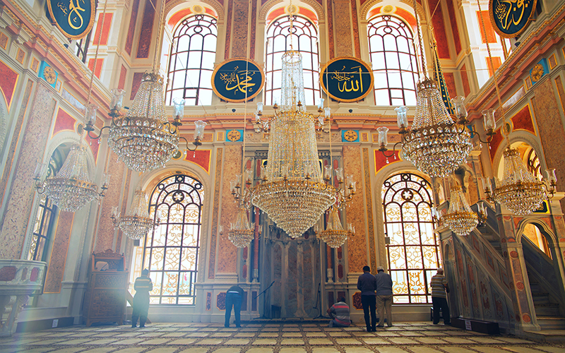 Ortaköy Camii tarihi