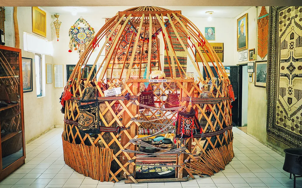 Tahtakuşlar Müzesi