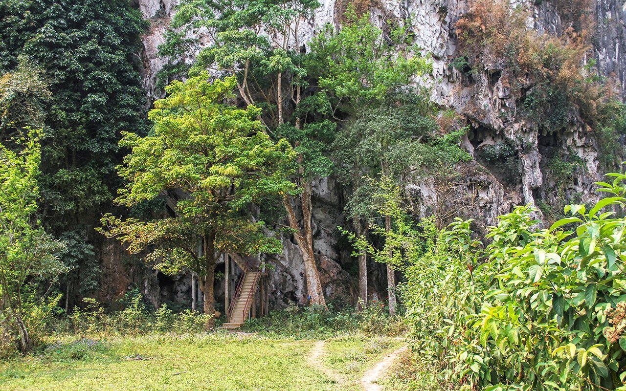 Pha Thok Cave Laos