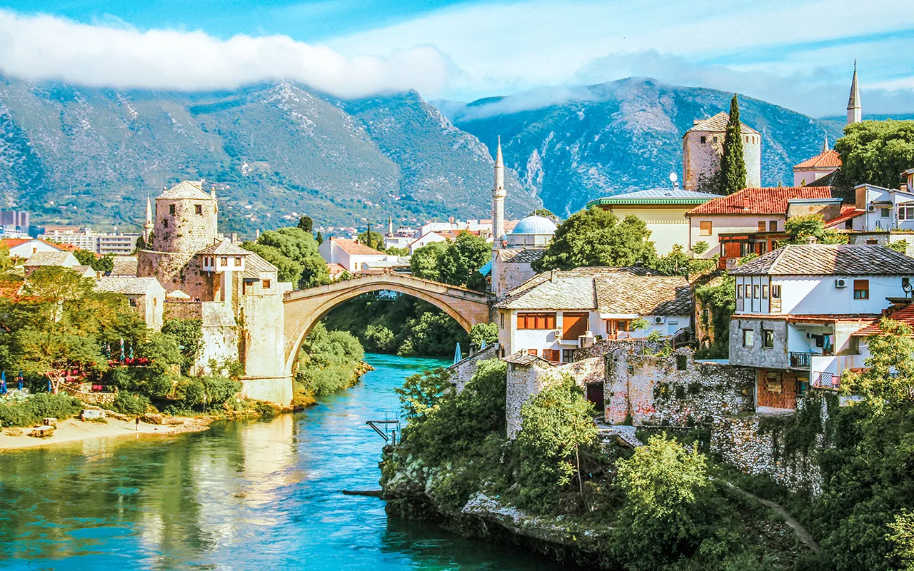 Mostar Köprüsü