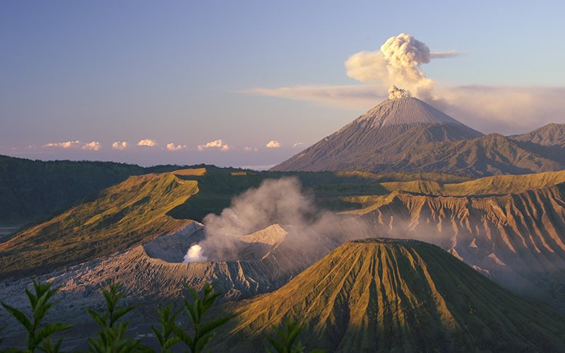 Mount Bromo, Mount Semeru