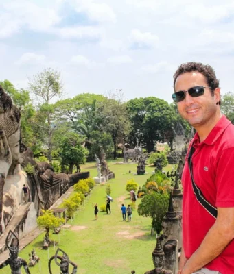 Kutsal Bir Heykel Parkı: Buddha Park, Laos Buddha Park Kemal Kaya