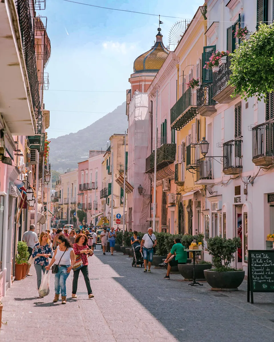 Ischia Gezilecek Yerler