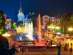 Batum Gece Hayatı Nasıl? Barlar, Kulüpler ve Gerçek Deneyimler Batum Gece Hayatı