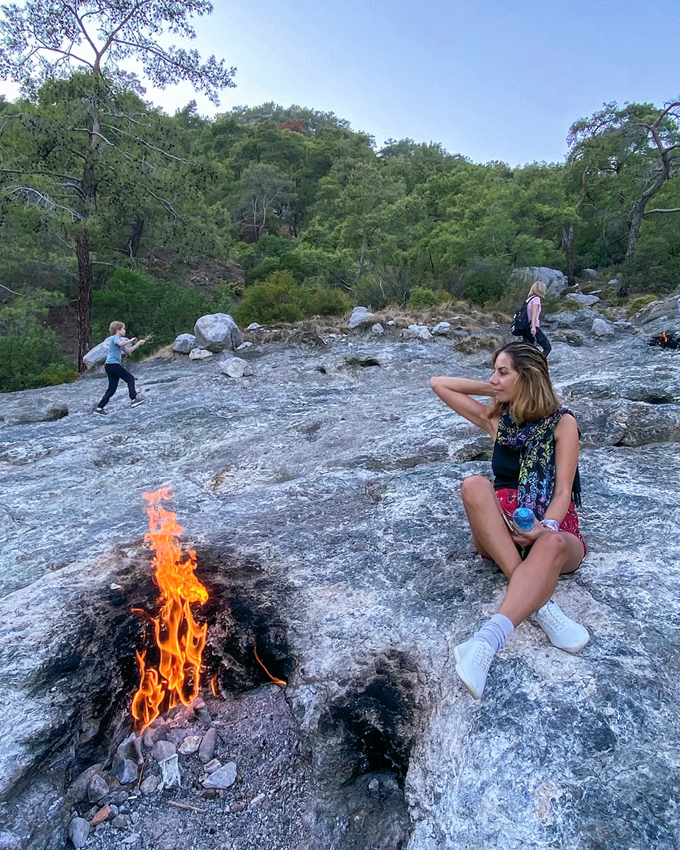 Yanartaş, Çıralı