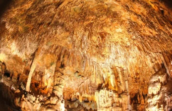 Damlataş Mağarası