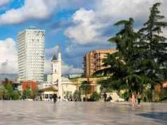 Tiran Gezi Rehberi Tiran