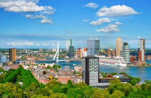 Rotterdam Gezi Rehberi loading=