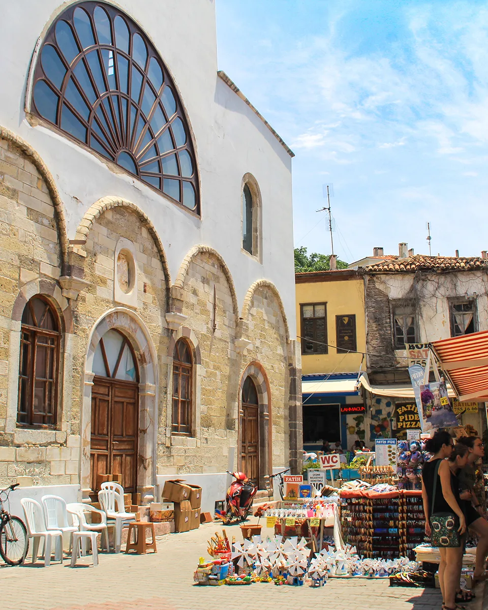 Ayios Haralambos Kilisesi