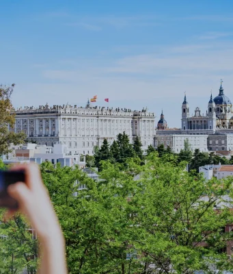 Madrid Kraliyet Sarayı - Madrid gezi rehberi için çekilmiş şehir manzarası