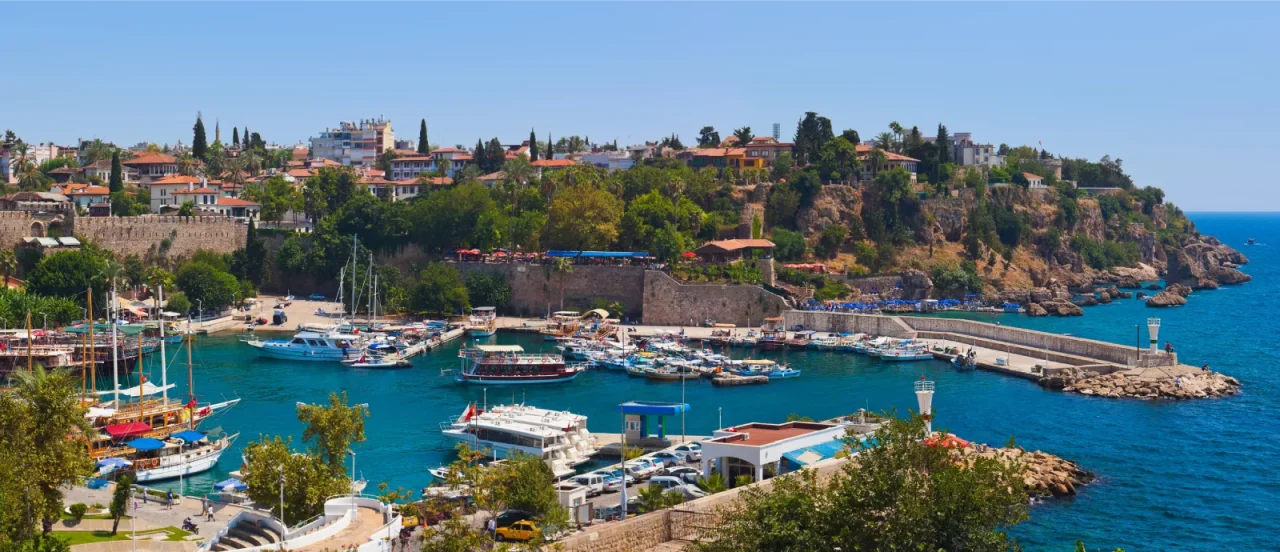 Antalya Kaleiçi ve antik limanın yukarıdan görünümü