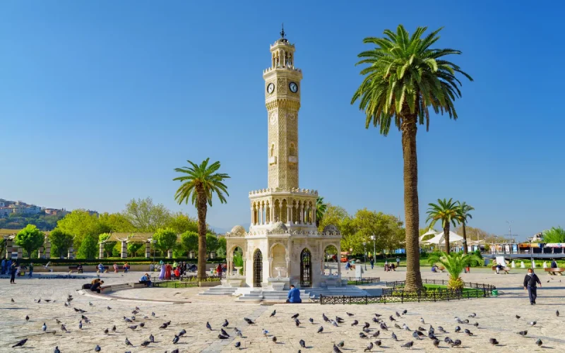 İzmir Gezilecek Yerler: Yerlisinden En Güncel 15 Durak (2026)